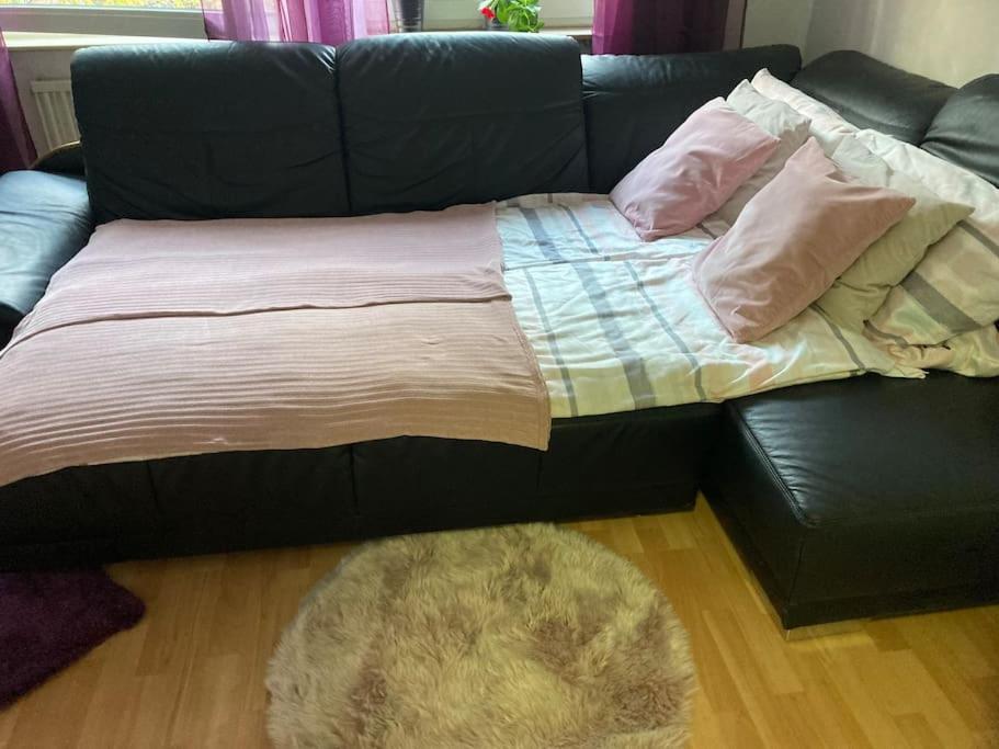 Toll Apartment Am Rhein Netflix Internet 1000 Mbits, Free Parking Duisburg Exterior foto